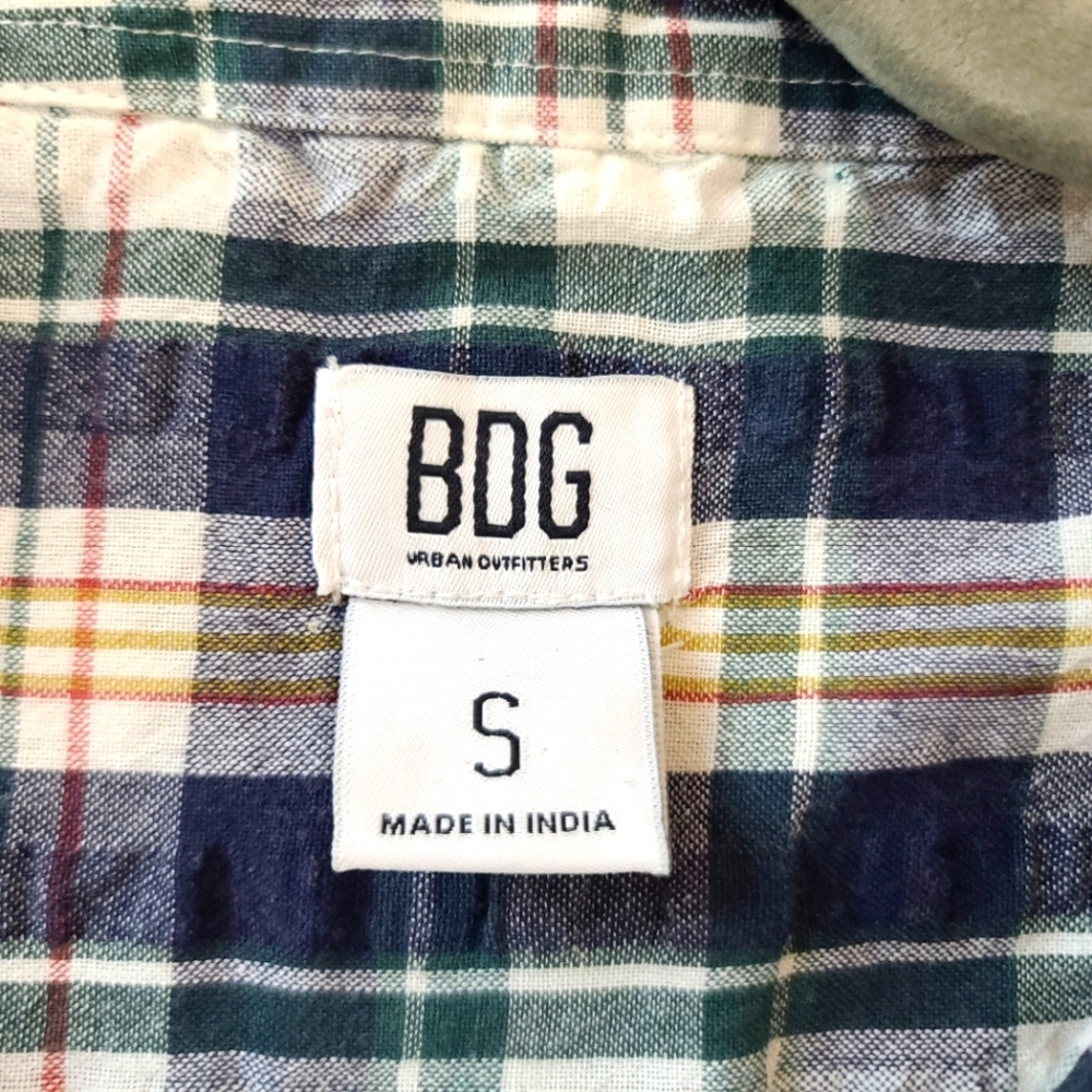 URBAN OUTFITTERS BDG Addison Plaid Checks Semi-crop Button Down Shirt - Picture 7 of 12